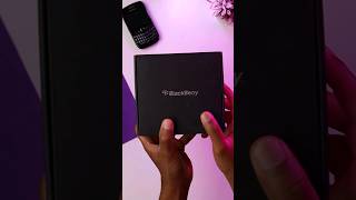 Unboxing BlackBerry Bold 9700 December 18 2009 [upl. by Lytsirk344]