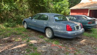 Abandoned Lincoln town car signature special 98 review [upl. by Marillin]