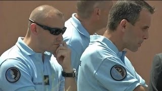 Gendarmes tuées dans le Var  vive émotion à la brigade de Pierrefeu [upl. by Selmore]