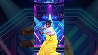 Chudia bajau ka bajau kangna shorts dance trending [upl. by Eipper]