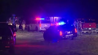 Police fatally shoot Texas fugitive after family of 5 killed [upl. by Lugo551]