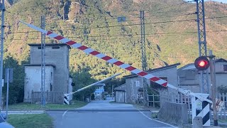 Passaggio a livello  Level crossing  Ornavasso [upl. by Jemena]