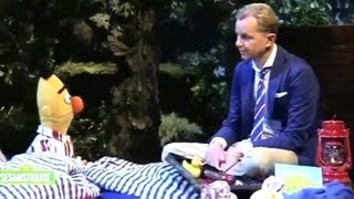 Max Raabe und Ernie und Bert Schlaflied Sesamstraße [upl. by Perreault]