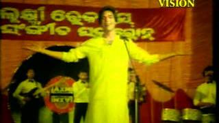 MohdAzizMun Paradesi Chadhei Gaaeebara Swapna Nei in Odia Movie Maanini [upl. by Ellehsram]