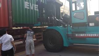 How to Use a 30Ton Goodsense Forklift to lift a container in Goodsense Forklift Factory [upl. by Aicilak783]