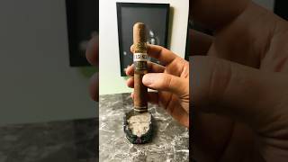 🌧️ ☕️ Enjoying the Plasencia cosecha 151 🍂 🇭🇳 aficionados cigar cigars explore luxury [upl. by Ailadi]