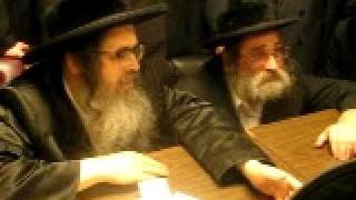 Satmar Rebbe Shlita with Mashbak of Bal Beirech Moshe Ztquotl [upl. by Tonia]