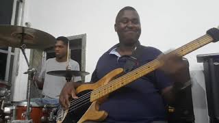 Música AD Brás Simião Henrique cover Bass [upl. by Madian]