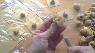 How to form Tortellini [upl. by Ghassan]