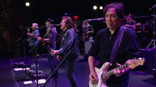 The Doobie Brothers  Listen To The Music Reprise Live From The Beacon Theater [upl. by Lanoil]