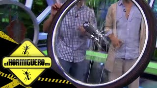 Ciencia con bicicletas ¿De qué se tratará  Una llanta en el aire [upl. by Papp]