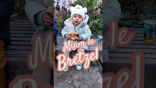 Ouais cest bon 😂🤤😀 bebe asiatique asian baby mignon french cute shorts [upl. by Ennirok]