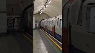 A Bakerloo Line train arriving at Kilburn Park with a service to Elephant amp Castle train [upl. by Nylaroc285]