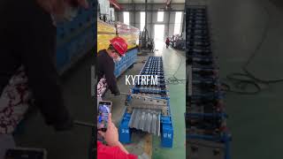 500 Australian style roller shutter door forming machine manual cutting [upl. by Ylecara]