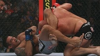 FEDOR LOSES Fabricio Werdum defeats Fedor  MMA [upl. by Harrie634]