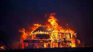 Nearly 600 homes destroyed 30000 forced to evacuate in vicious Colorado wildfire l ABC7 [upl. by Anivla]