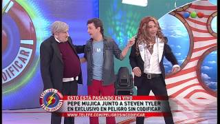 Pepe Mujica y Steven Taylor de Aerosmith  Peligro Sin Codificar [upl. by Eirtemed]