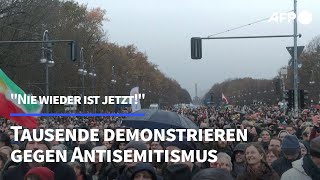 Tausende Menschen bei Demonstration gegen Antisemitismus in Berlin  AFP [upl. by Ibur]