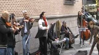 Músicos callejeros Clásicos Madrid [upl. by Wake270]