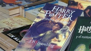 20 años de “Harry Potter y la piedra filosofal” el primer libro de la saga de J K Rowling [upl. by Ailemaj]