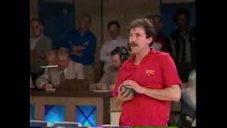 Candlepin Bowling From Sammy Whites Gary Carrington vs Joe Tavernese [upl. by Pall]