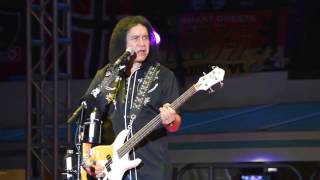 Kiss Kruise VI – Outdoor Show part 2 of 11 Plaster Caster  Take Me [upl. by Eilsek259]