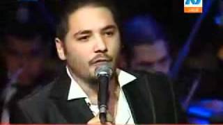 Ramy Ayach At Cairo Opera 2009  Khalini Ma3ak [upl. by Niak502]