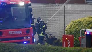 Lynnedslag antænder brand i hus [upl. by Beltran]