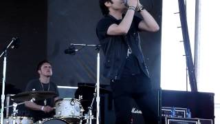 Trapt  Love Hate Relationship  Live HD 42013 [upl. by Emina]