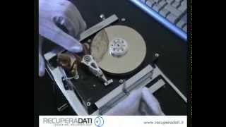 RECUPERADATIit  Recupero dati hard disk con testina danneggiata [upl. by Warrick]