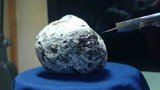 Identification de lambre gris le test de laiguille ambergris hot needle test [upl. by Bicknell437]