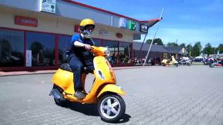 HC Probefahrt Vespa S 50 2T 2010 Roller Orange Taomina 938A [upl. by Benny931]