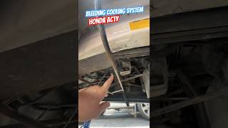 Bleeding Air Out of Honda Acty Cooling System [upl. by Ursulina558]