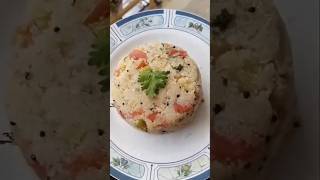 Upma recipe 🙆🏻‍♀️😋upma loveforfood gavrantadka gavranrecipe foodie tikhatpahuncharrecipes [upl. by Stannfield]