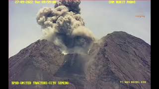 The Strombolian Eruption of Mount Semeru on September 27 2022 at 0958 WIB [upl. by Aleinad]