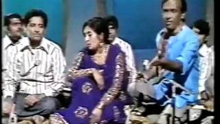 Aise Besharam Aashiq by Yusuf Azad Qawwal amp Rashida Khatoon flv [upl. by Zurek]