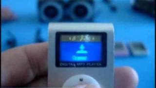 Mini MP3 Metal 2GB Gravador FM com clip [upl. by Ibed398]