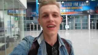 MILAN ALWEER NAAKT  GAMESCOM 2013  DEEL 4  DHD VLOG 76 [upl. by Kenlee]