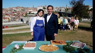 Filetes de polvo com arroz do mesmo  A Praça  RTP [upl. by Yerffoej]