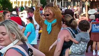 Disney World Country Bear Jamboree in The Street Starring Fozie Bear Wannabe [upl. by Latrena]