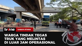 Kerap Melintas di Luar Jam Operasional Warga Hadang Truk Trailer  Kabar Utama tvOne [upl. by Yretsym]