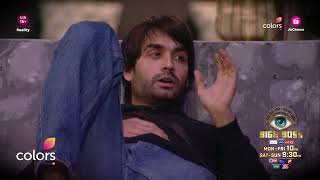 Vivian Deciphers Kashishs Outburst  Bigg Boss 18 [upl. by Quartana]