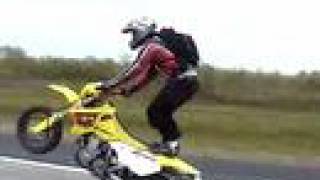 SUZUKI DRZ400 CRAZY STAND ON WHEELIE [upl. by Eberle292]