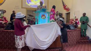 Satin Aurora glass pulpit in church in Brooklyn New York [upl. by Irrehc]