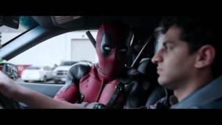 Deadpool escena del taxi 2 [upl. by Attenna]