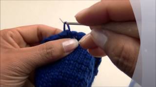 How to Tighten the Cast in Loom Knitting Loom Knit [upl. by Chloette]