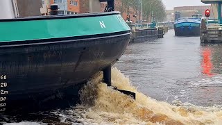 FLINKE REURING IN DE ZUIDERHAVEN IN GRONINGEN ⚓️💪⚓️ [upl. by Kcirrag485]