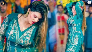 Abhi Toh Party Shuru Hui Hai Remix  Urwa Khan Bollywood Song Dance Performance 2024 [upl. by Most]