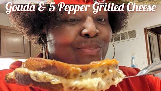 Gouda amp 5 Pepper Cheese Grilled Cheese 12daysofchristmascookoffseries vlogmasday6 [upl. by Zorana232]