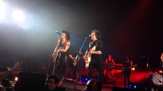 Bunbury y Calamaro  Apuesta por el Rock and Roll  Luna Park Argentina 2014 [upl. by Gittel897]